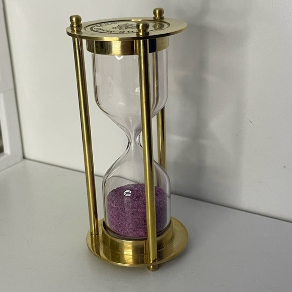 Vintage Purple sand hourglass - Picture 2 of 3